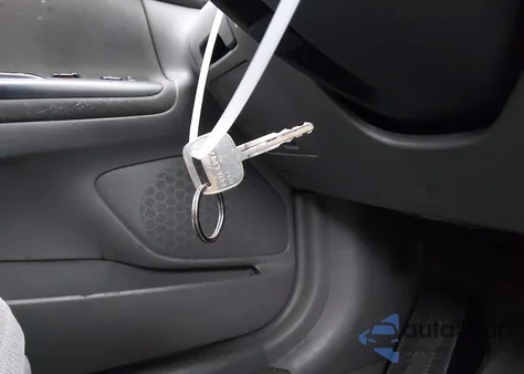 2005 Toyota Camry из США, поврежденный, VIN 4T1BE32K35U582794